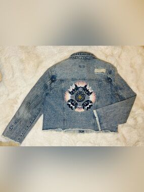Bebe Jean Jacket Embroidered Floral Light Blue Denim Coat Size: XL